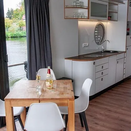 Houseboat On The Dahme, Wildau * Koenigs Wusterhausen