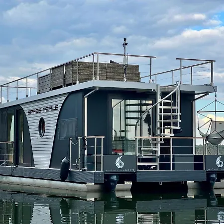 Houseboat On The Dahme, Wildau Botel Königs Wusterhausen